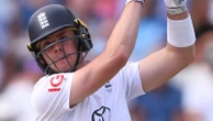 Nail-biting finish at The Oval as England need 35 runs and India four wickets | follow updates