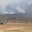 Arredores da Serra do CaraÃ§a sofrem com incÃªndio de grandes proporÃ§Ãµes