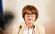 Réintroduction invalidée d’un pesticide interdit : les filières menacées « de disparition » ne seront pas sans « solution », assure la ministre