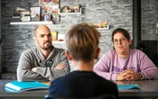 « Elle nous a vraiment pourri l’année » : à Questembert, des parents disent stop à la tablette