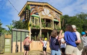 Des drapeaux de la Palestine dans le décor aux Vieilles Charrues : le président promet qu’« il y aura des comptes à rendre »