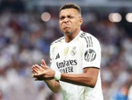 Kylian Mbappé, al rescate; marca un doblete