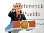 Bajan la edad de jubilación docente; costará $80 mil millones al erario