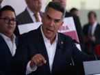 Alejandro Moreno denuncia ante FGR a Nicolás Maduro