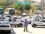 Taxistas asfixian Cuernavaca; rechazan tenencia