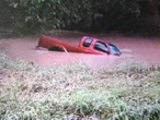 Hombre muere dentro de su camioneta tras inundación en Veracruz