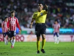 La polémica arbitral encendió el León vs Chivas
