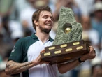 Alexander Bublik gana su primer título en tierra batida
