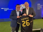 Arriola e Infantino afinarán detalles para el Mundial 2026