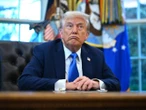 Trump exhibe video del tercer bombardeo a presunta narcolancha