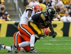 El pasto del estadio de los Steelers desata la furia de los jugadores
