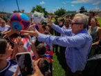 Rubén Rocha Moya inaugura el primer 'Sendero de paz' en Mazatlán