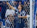 Un penal salvó a Rayados y vencen a Pumas por la mínima