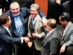 Se van a extra entre polémica; Congreso de la Unión arranca sesiones el lunes
