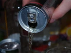 Monreal presenta iniciativa para regular el consumo de bebidas energéticas