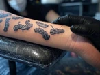 Alerta por tinta para tatuajes contaminada con bacterias peligrosas: FDA