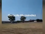 Hallan narcofosa con 17 cuerpos a un costado de cancha de futbol 