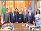 Resalta embajador Johnson encuentros con presidenta Sheinbaum