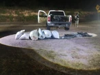 Aseguran 330 kilos de cocaína escondidas en muro falso de camión en Baja California