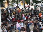 Caravana de migrantes llega a Huixtla; algunos presentan deshidratación