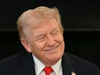 Trump insinúa visita a Medio Oriente por pacto de paz