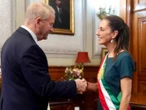 Embajador de EU felicita a Sheinbaum por su cumpleaños