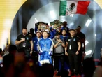 Canelo baila su nuevo 'himno'