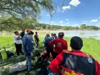 Muere como un héroe el Día del Padre; se tira al río para salvar a su familia