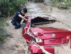 Lluvia colapsa Pachuca, se reportan inundaciones y autos dañados 
