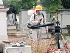 Fumigan panteones de Oaxaca para evitar propagación de dengue por Día de Muertos