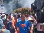 Maestros de la CETEG intentan tomar el INE en Chilpancingo; enfrentamiento con Guardia Nacional