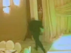 VIDEO: Hombre se roba 60 mil dólares en regalos durante un boda; buscan al sospechoso