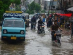 Al menos 32 muertos en Pakistán por inundaciones súbitas al inicio del monzón