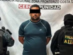 Detienen a maestro en Chiapas tras denuncia de acoso en plena ceremonia de graduación