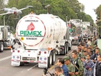 Ante desabasto, pipas de Sedena pasan a Pemex; sí hay gasolina, afirma Presidenta