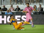 Las manos de Javier Aquino condenaron a Tigres
