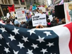 "¡Donald Trump tiene que irse!", gritan manifestantes en EU