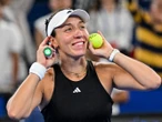 Pegula cuaja asombrosa remontada ante Sabalenka en China