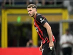 Santi Gimenez recibe duras críticas en Italia