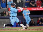 Alejandro Kirk vuelve a darle un triunfo a Toronto