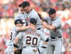 Explota el ataque de Tigers para avanzar a la Serie Divisional