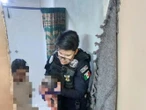 Policías salvan a recién nacido; joven madre desconocía que estaba embarazada  