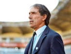 Pachuca se cimbra; se va Guillermo Almada