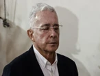 Dan 12 años de prisión a expresidente colombiano Álvaro Uribe