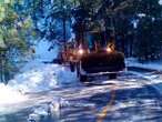 Continúan abriendo carreteras por nevadas en Chihuahua