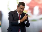 Monreal respalda nombramiento de Sergio Salomón Céspedes al frente del INM