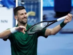 Novak Djokovic debuta con triunfo en Atenas