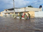Se desborda arroyo La Palestina en Durango y deja bajo el agua cientos de casas