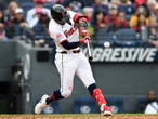 Dodgers sufren dura remontada ante Guardianes