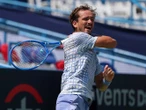 Medvedev avanza y Venus Williams fue eliminada en Washington